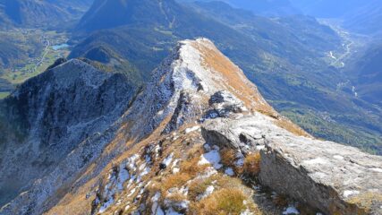 a sbalzo tra Val D'Ayas e fondovalle aostano