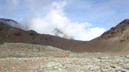 di fronte il Colle Mazzucchini