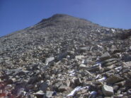 sul marasma delle caotiche pietraie bisogna mettersi l'anima in pace e salire alla meglio