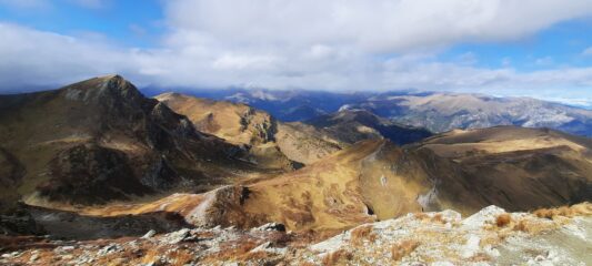 dalla vetta panorama verso la Valle Maira