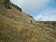 discesa verso l'altopiano che precede la risalita alla Bassa di Narbona