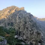 Le Rocche viste dal sentiero di arrivo