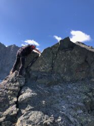 Passaggio esposto per raggiungere il punto più elevato