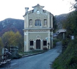 la chiesa stile Barocco francese di S.Anna 
