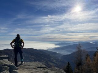 Panorama dalle rocce salendo al Servin
