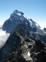 Monviso e Bivacco di Punta Venezia dalla croce