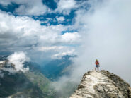 Tommaso sulla cresta sommitale, subito fuori dall'intaglio