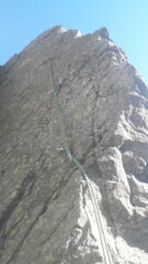 l'aereo e netto spigolo di Lato scuro..