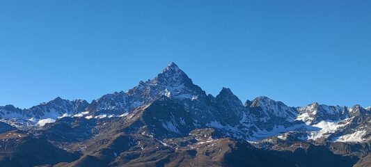 Vista spettacolare sul Monviso