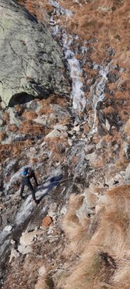 passaggio cascatella su ghiaccio