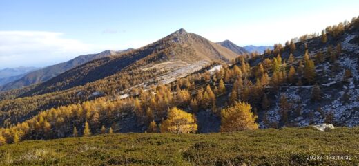 Discesa verso Colla Rossa 