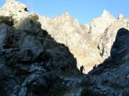 Tra ombra e luce verso Barma D'Aut