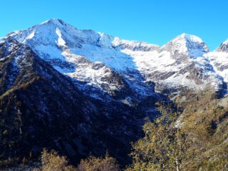 M.te Cresto e P.ta della Vecchia dalla cima.