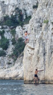 Prima prua, più facile in alto, più difficile dal basso.