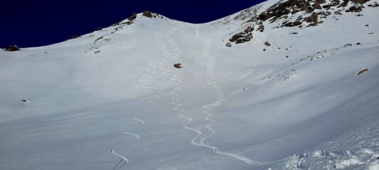 Gran ski scendendo dal Sotto Rognosa