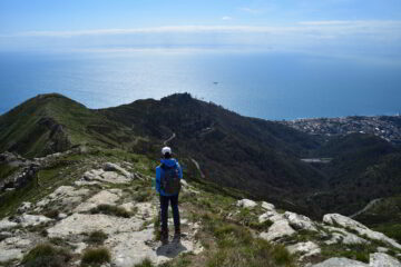 Scendendo lungo la cresta Sud