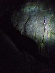 Primo spit della via, si parte