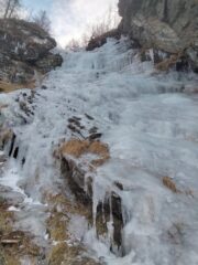 La cascata da sotto 