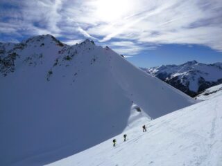 Dal colle verso la cima
