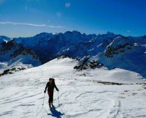 Sulla dorsale della Crète, con gli Ecrins sullo sfondo