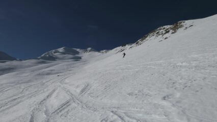 Neve portante sui pendii soleggiati