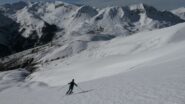In alto neve dura con ottimo grip