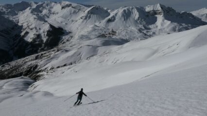 In alto neve dura con ottimo grip