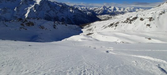 Discesa in farina ma occhio alle pietre nascoste
