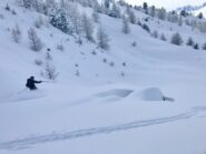 Neve polverosa nella depressione verso Cima Fournier