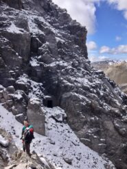 Qualche centimetro di neve fresca in uscita dal cunicolo di 40 metri