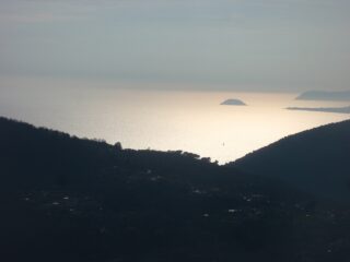 vista verso l'isola di Gallinara