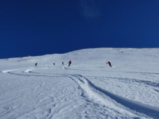 Innevamento migliore alla base del pendio ovest