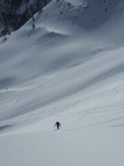 La breve deviazione verso destra a quota 2440 m circa