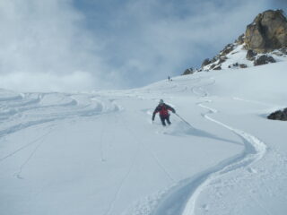 discesa su bella neve