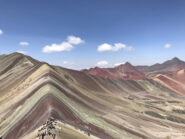 Rainbow Mountain dalla cima a sinistra del mirador
