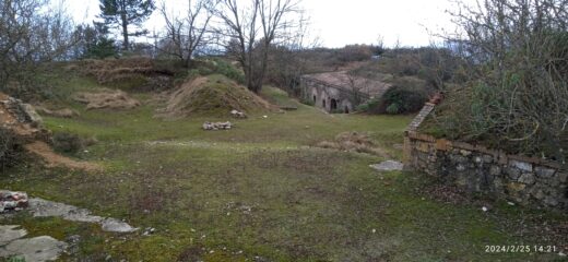 Poggio Grande (m.802) con la fortificazione 