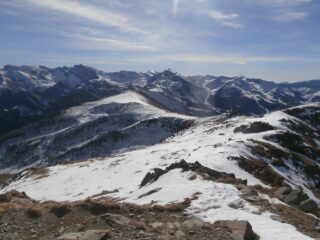 la poca neve che si incontra