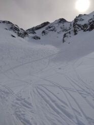 a sx si vede il pendio che porta al colle per la vera Cima Entrelor