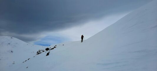 Avanzano le prime schiarite sotto il Cervetto