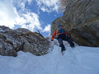 Marco nella strettoia