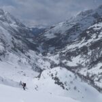 Sullo sfondo la diga di Place Moulin