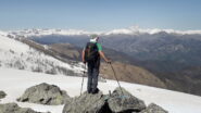 dalla P. del Mezzogiorno in lontananza il Monviso..
