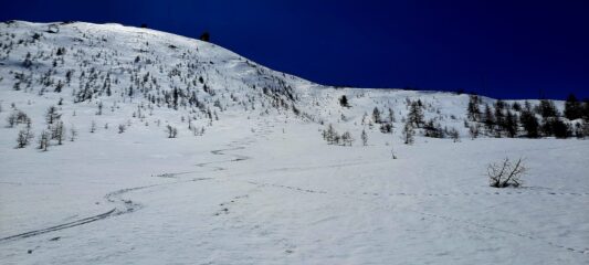 Ottime curve sui pendii basali del versante nord