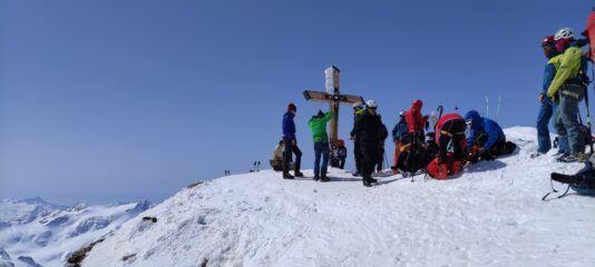 La vetta affollata