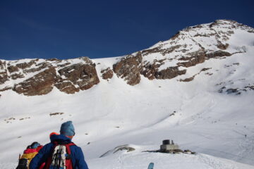 da Punta Indren canale di salita diretta