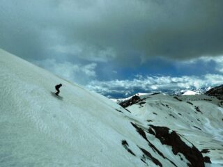 Parte alta su neve dura ma con buon grip