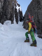 Je cherche le passage (sur ma droite)