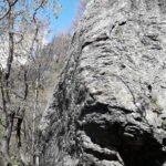 la falesia vista di lato..