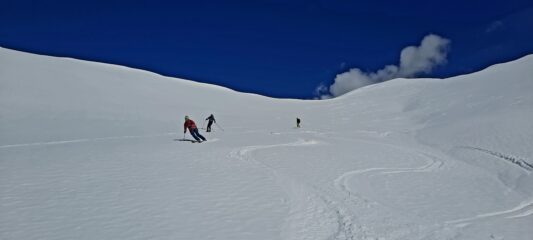 In alto neve marcetta bella da sciare