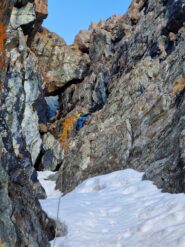 Terza strettoia prima del blocco sospeso